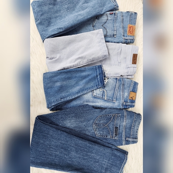 Jean Levi's, Calvin Klein and American Eagle - Picture 2 of 5